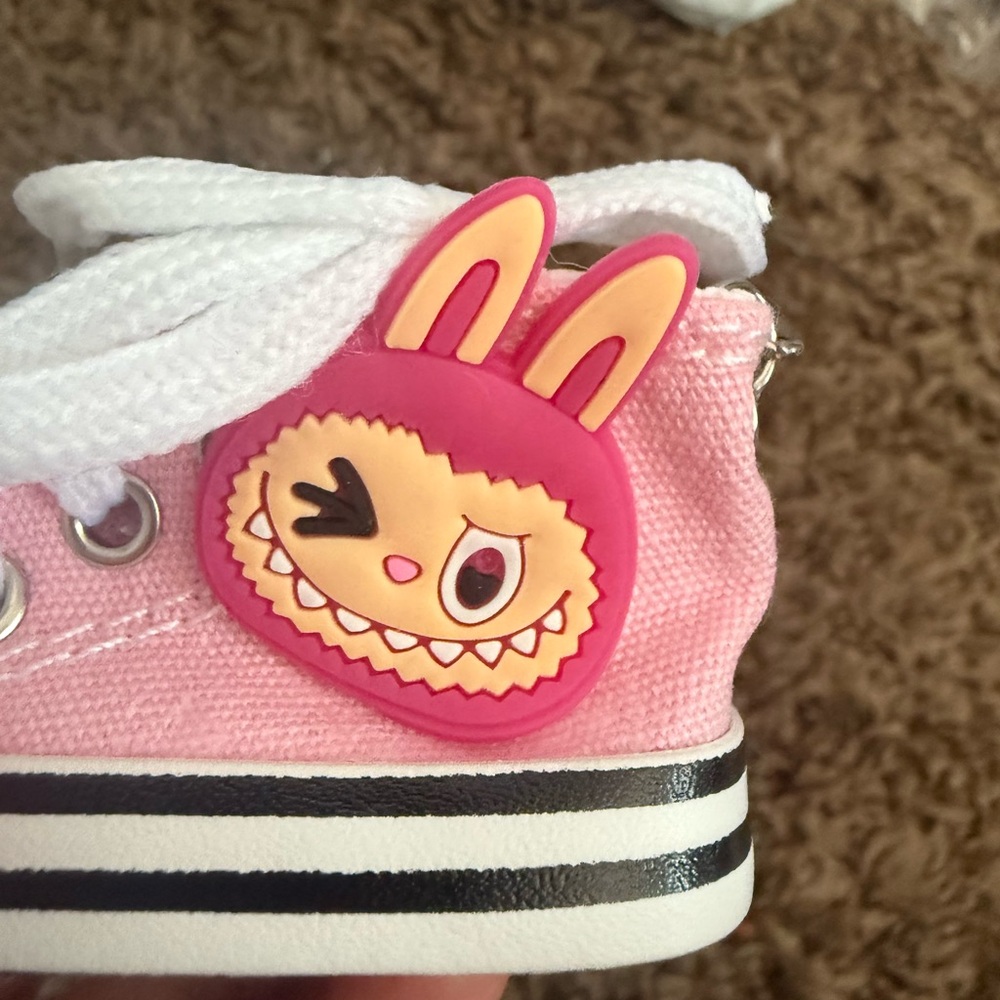 Labubu Sneaker Shoe Keychain, Pink Color - Picture 5 of 6